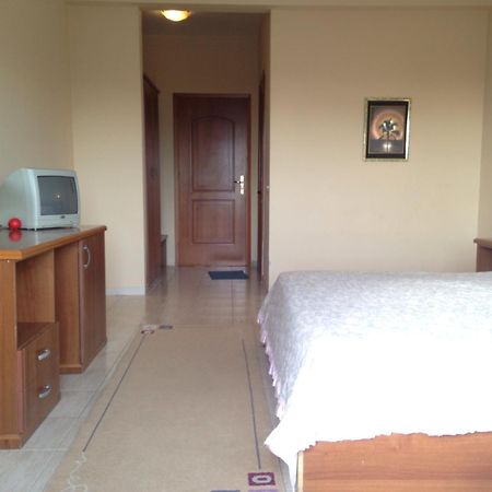 Kryemëdhej Akropoli Hotel חדר תמונה