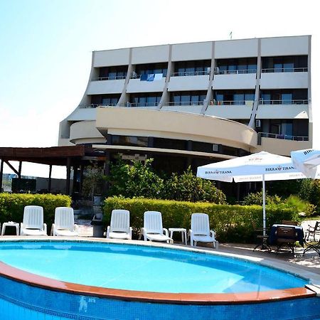 Kryemëdhej Akropoli Hotel מראה חיצוני תמונה